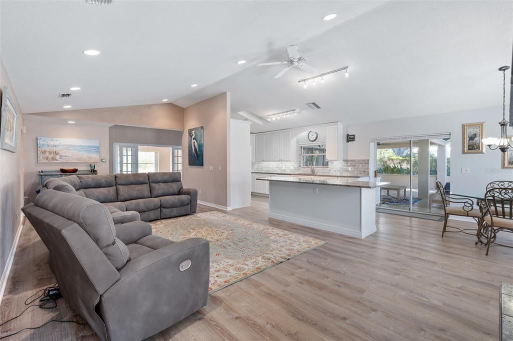 For Sale: $629,000 (4 beds, 2 baths, 2843 Square Feet)