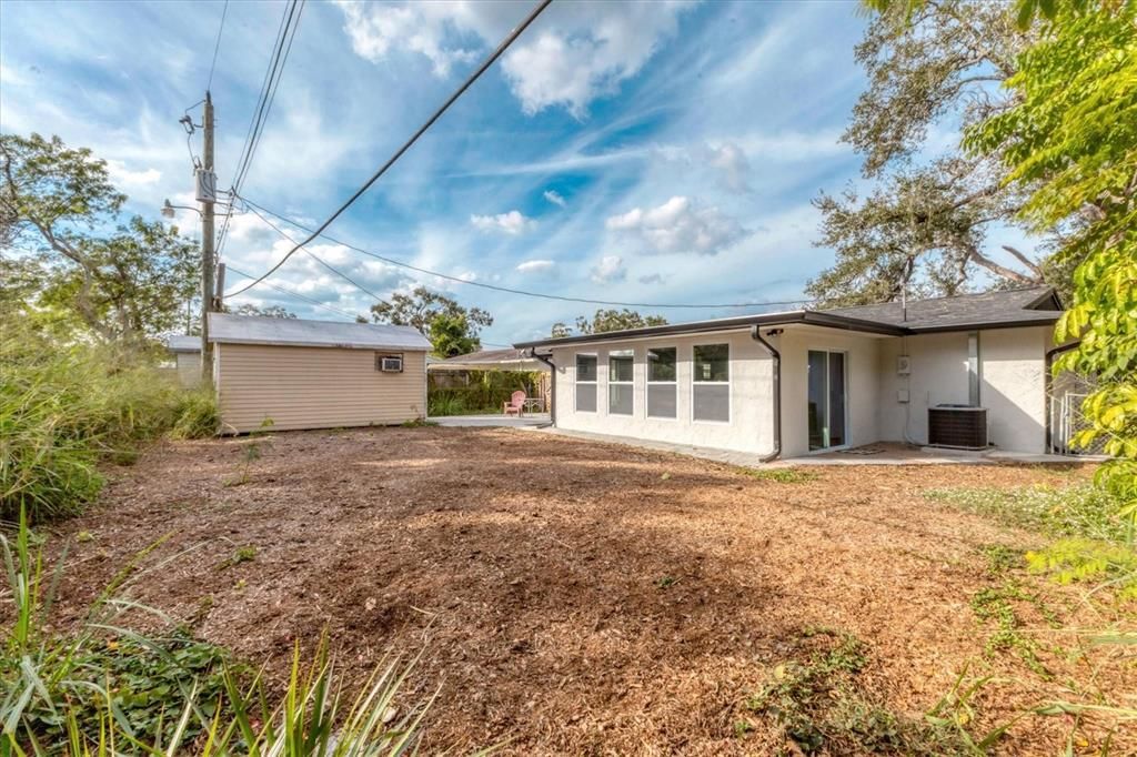 For Sale: $325,000 (3 beds, 1 baths, 1260 Square Feet)