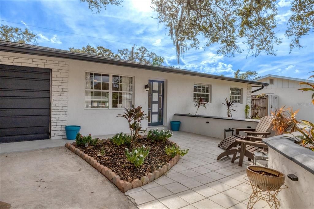 For Sale: $325,000 (3 beds, 1 baths, 1260 Square Feet)