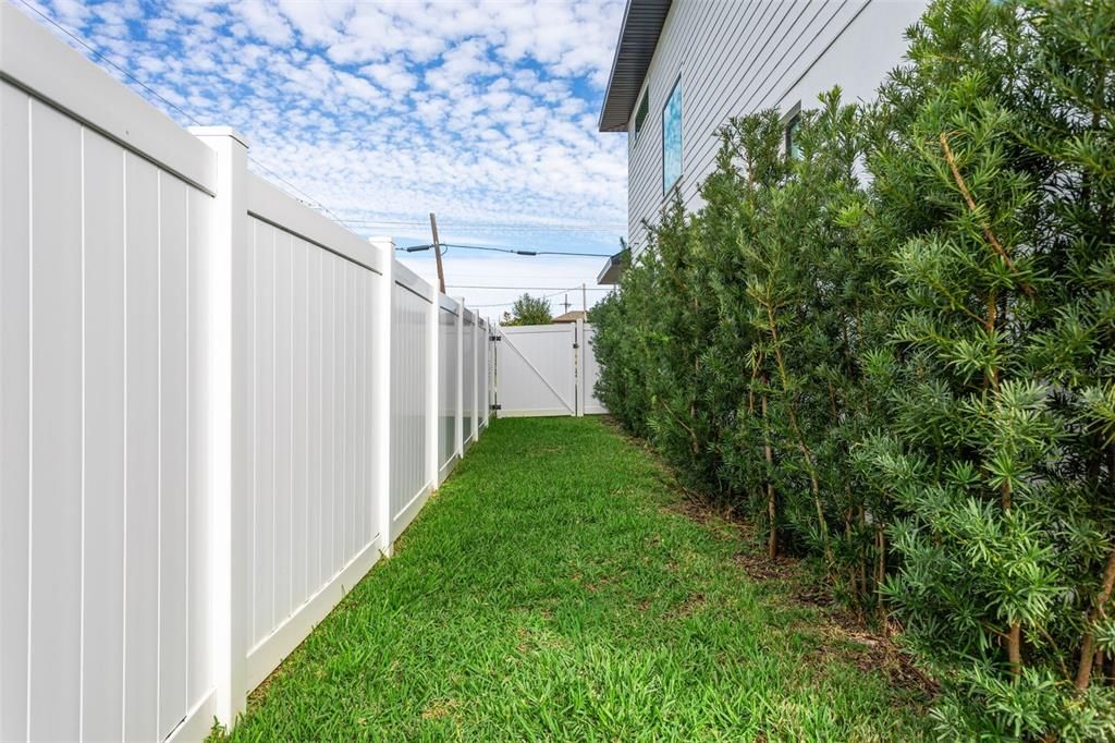 待售: $1,099,000 (5 贝兹, 3 浴室, 2855 平方英尺)