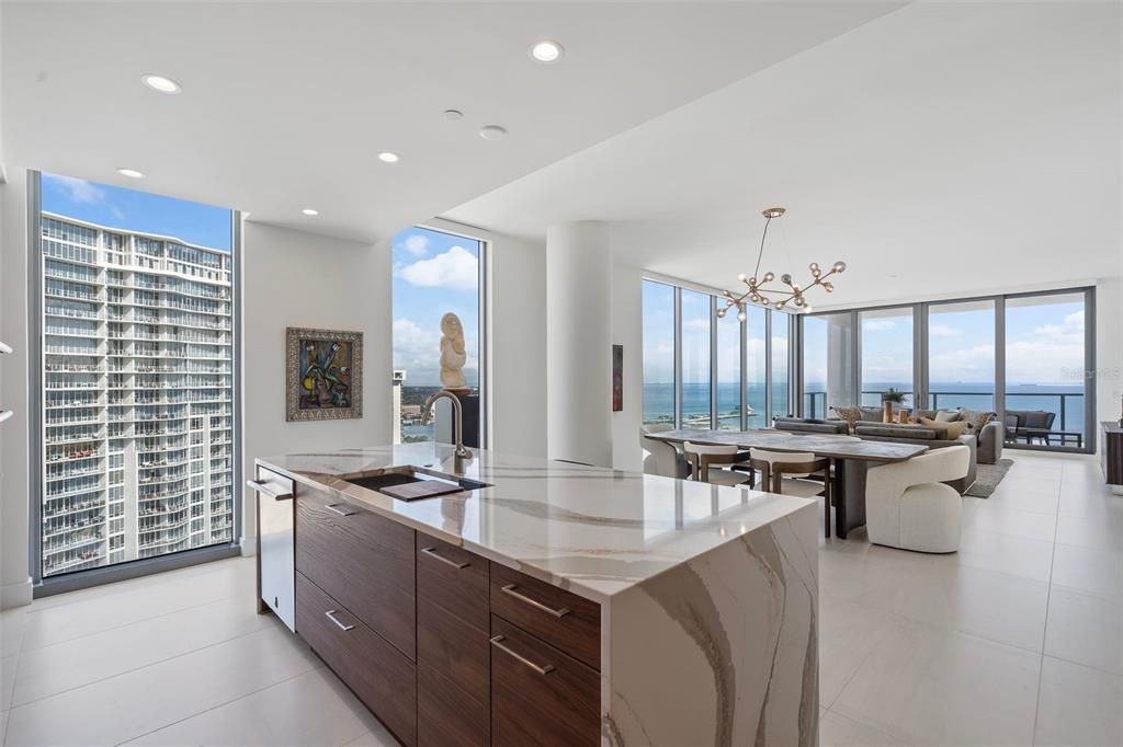 For Rent: $16,500 (3 beds, 4 baths, 2712 Square Feet)