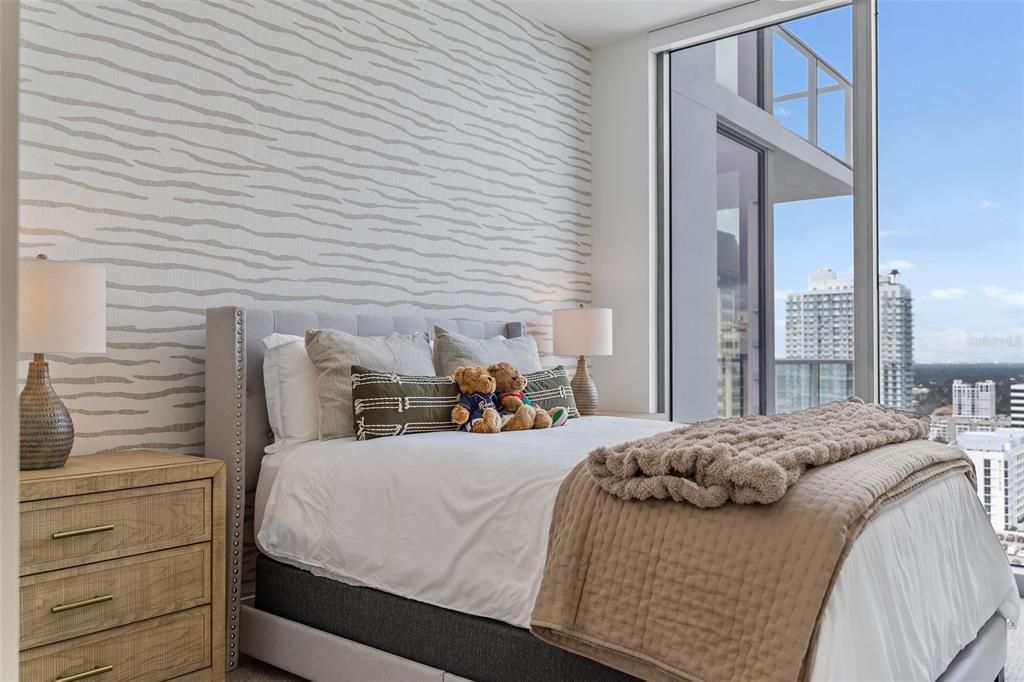 For Rent: $16,500 (3 beds, 4 baths, 2712 Square Feet)