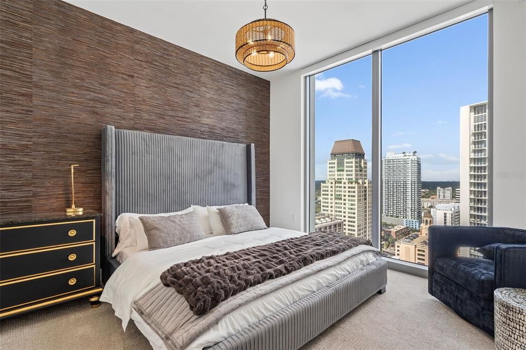 For Rent: $16,500 (3 beds, 4 baths, 2712 Square Feet)