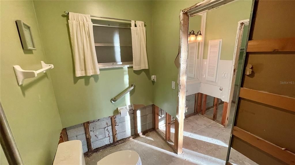 待售: $275,000 (3 贝兹, 2 浴室, 1680 平方英尺)