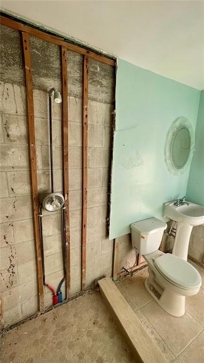 待售: $275,000 (3 贝兹, 2 浴室, 1680 平方英尺)