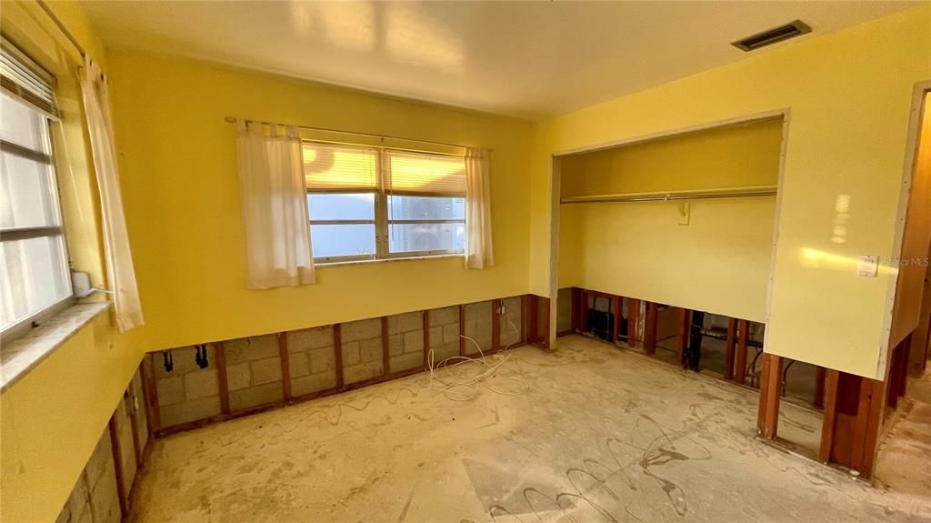 待售: $275,000 (3 贝兹, 2 浴室, 1680 平方英尺)