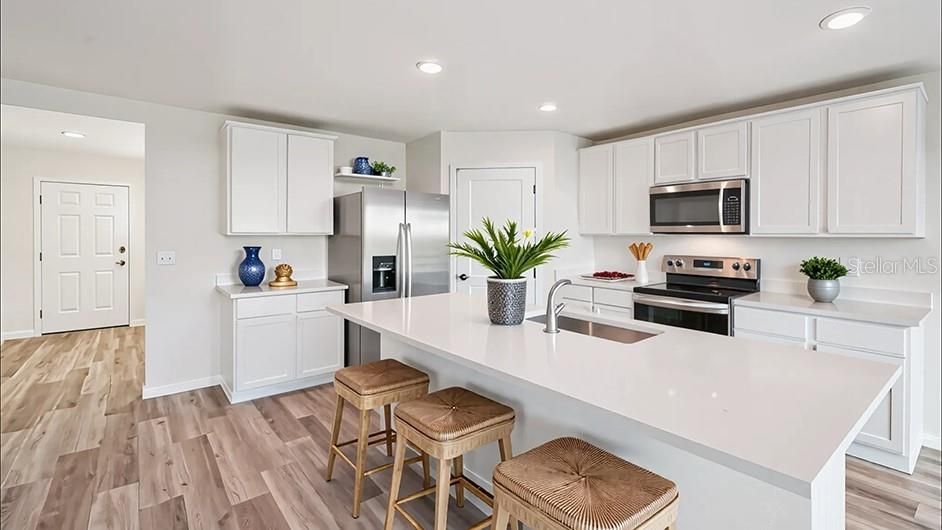 For Sale: $368,070 (5 beds, 3 baths, 2605 Square Feet)