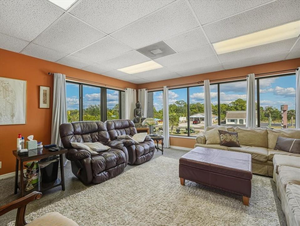 待售: $2,050,000 (0 贝兹, 0 浴室, 0 平方英尺)