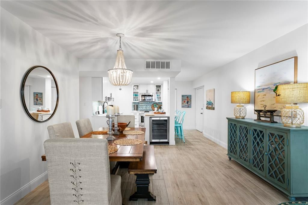 На продажу: $750,000 (2 спален, 2 ванн, 1462 Квадратных фут)