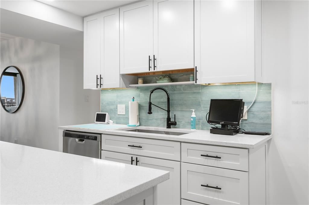 На продажу: $750,000 (2 спален, 2 ванн, 1462 Квадратных фут)