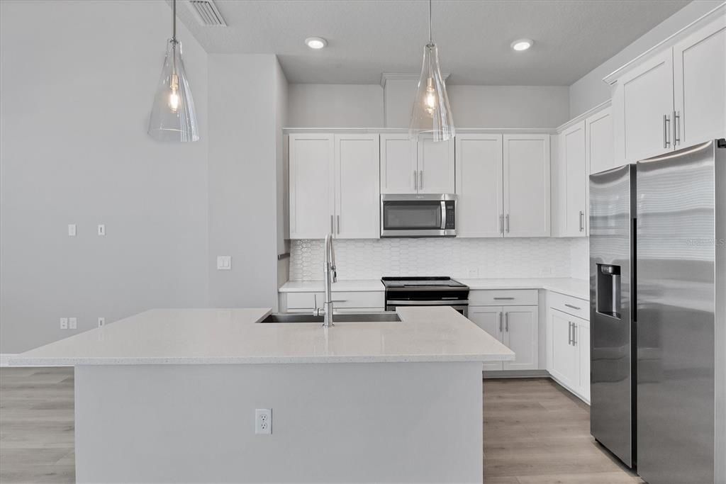 For Sale: $749,000 (3 beds, 3 baths, 1804 Square Feet)