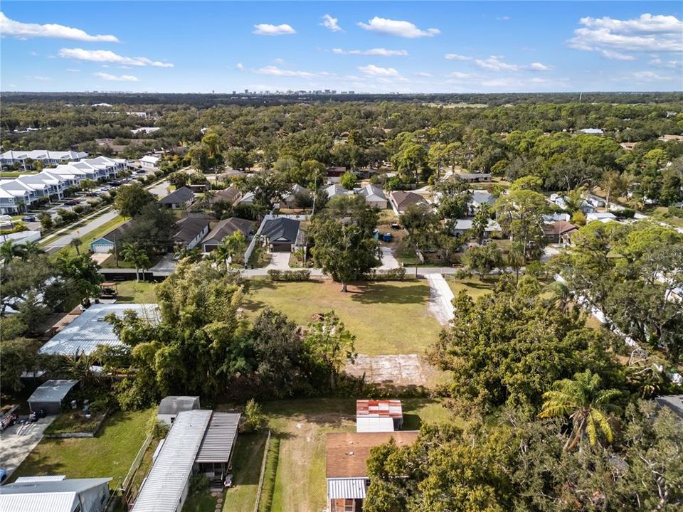 待售: $399,000 (0.51 acres)