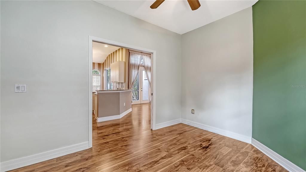 En Venta: $579,000 (2 camas, 2 baños, 1828 Pies cuadrados)