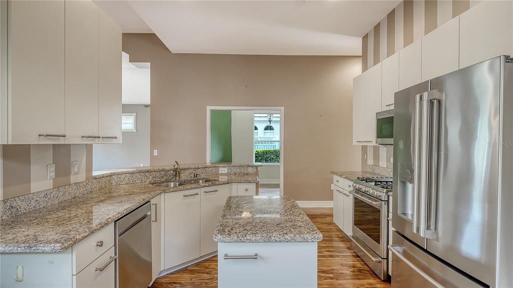 En Venta: $579,000 (2 camas, 2 baños, 1828 Pies cuadrados)