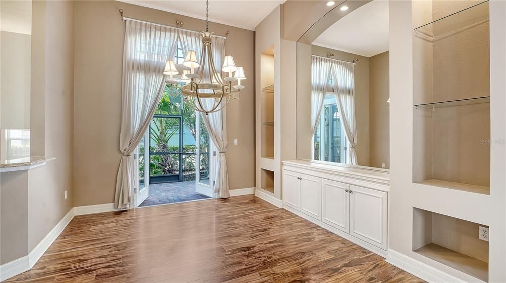 En Venta: $579,000 (2 camas, 2 baños, 1828 Pies cuadrados)