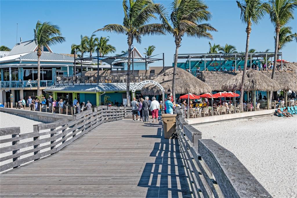 待售: $235,000 (2 贝兹, 2 浴室, 1002 平方英尺)