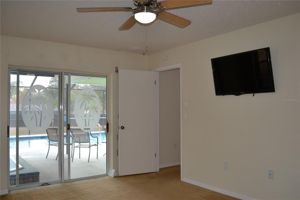 待售: $365,000 (2 贝兹, 2 浴室, 1572 平方英尺)