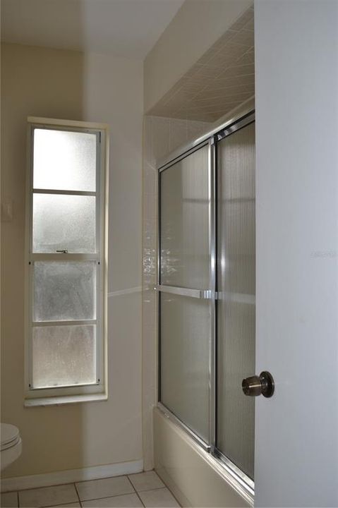 待售: $365,000 (2 贝兹, 2 浴室, 1572 平方英尺)