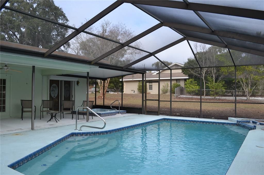 待售: $365,000 (2 贝兹, 2 浴室, 1572 平方英尺)