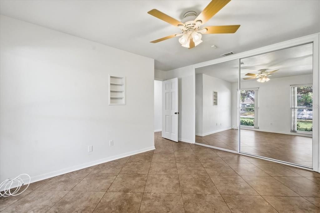 На продажу: $575,000 (3 спален, 3 ванн, 2098 Квадратных фут)