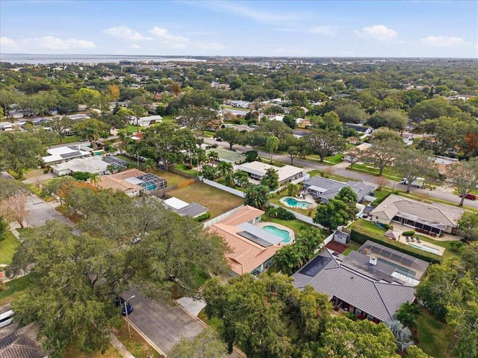 На продажу: $575,000 (3 спален, 3 ванн, 2098 Квадратных фут)