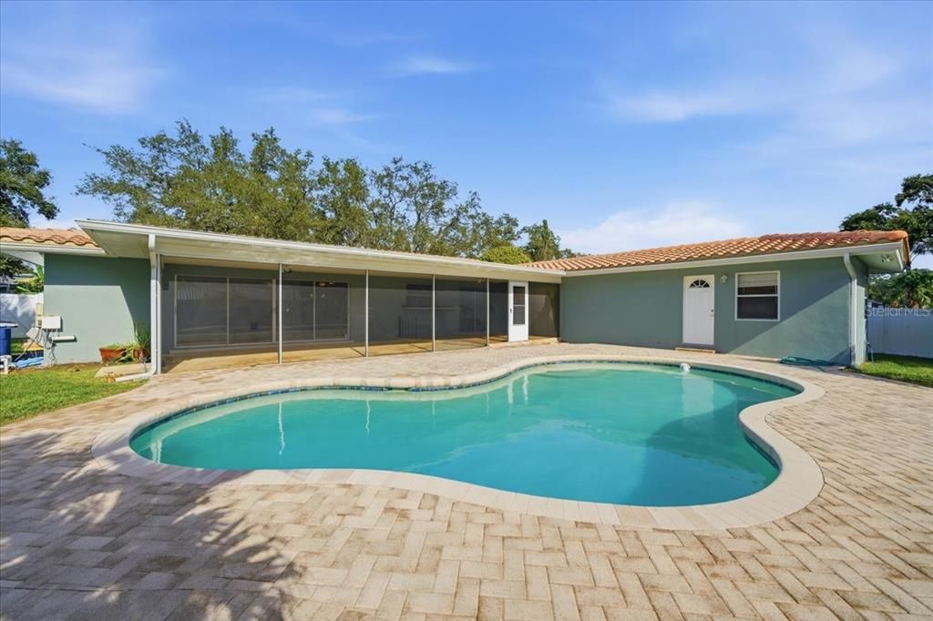 На продажу: $575,000 (3 спален, 3 ванн, 2098 Квадратных фут)