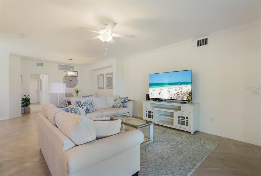 For Rent: $6,000 (3 beds, 2 baths, 1786 Square Feet)