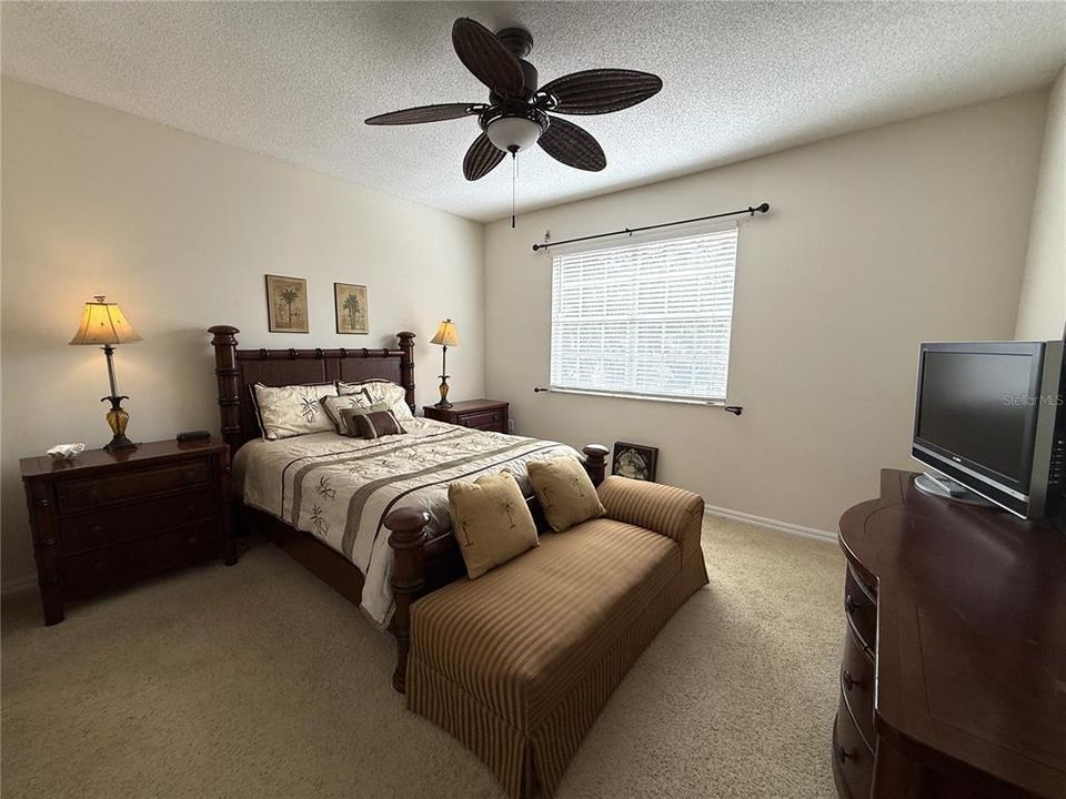 En Renta: $1,950 (2 camas, 2 baños, 1298 Pies cuadrados)