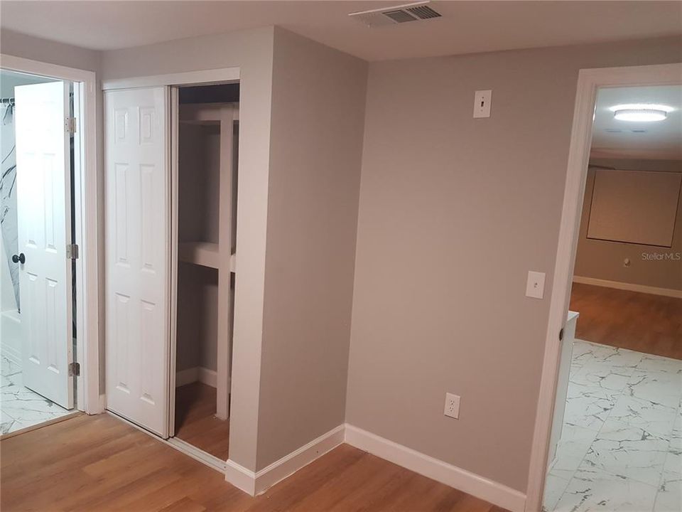 For Rent: $2,195 (3 beds, 2 baths, 990 Square Feet)