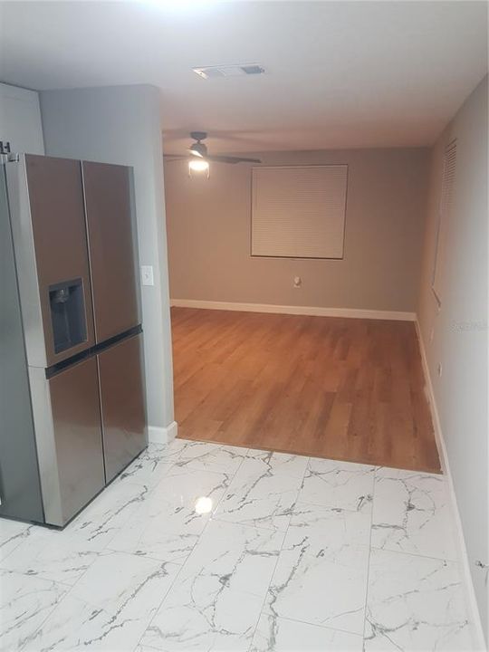 For Rent: $2,195 (3 beds, 2 baths, 990 Square Feet)