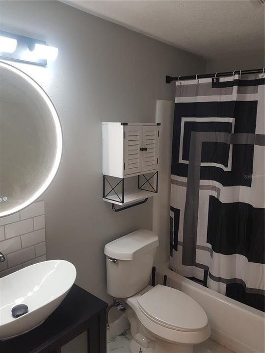 For Rent: $2,195 (3 beds, 2 baths, 990 Square Feet)