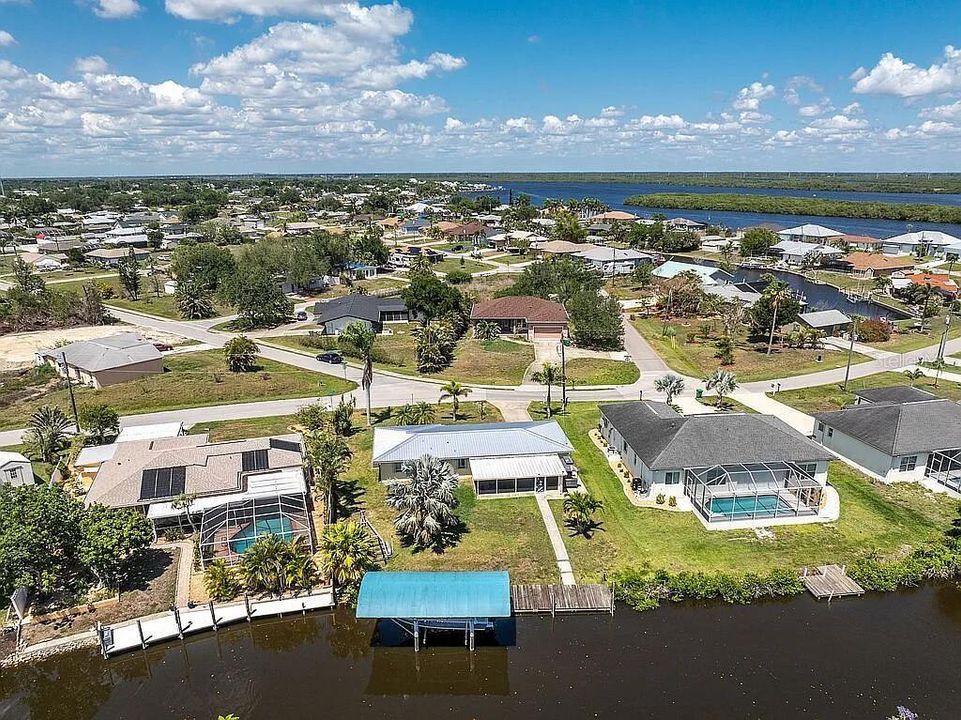 На продажу: $430,999 (3 спален, 2 ванн, 1173 Квадратных фут)