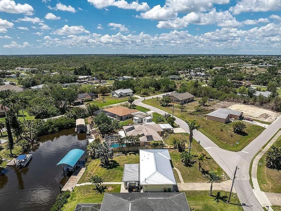 На продажу: $430,999 (3 спален, 2 ванн, 1173 Квадратных фут)