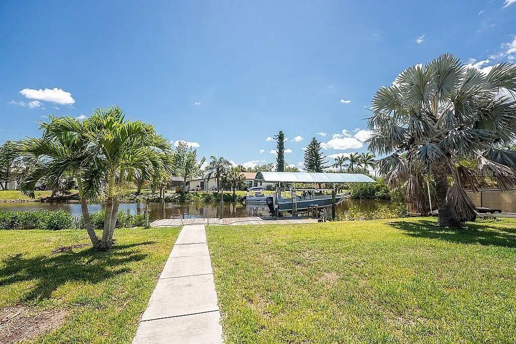 На продажу: $430,999 (3 спален, 2 ванн, 1173 Квадратных фут)