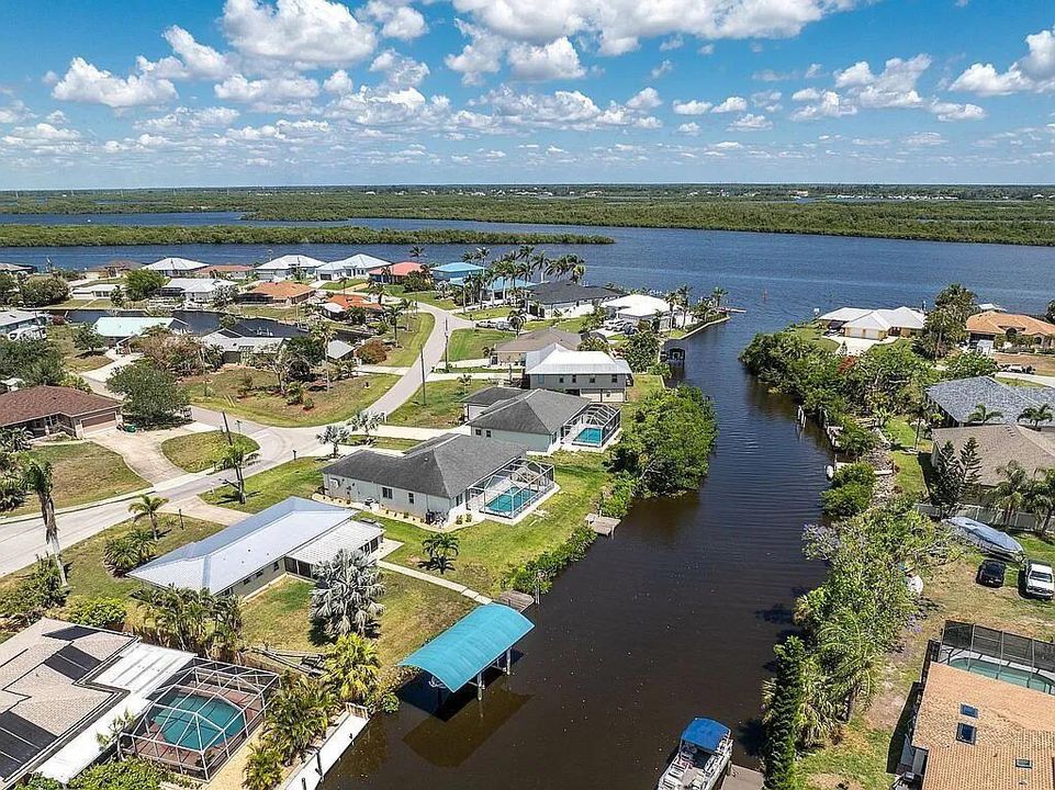 На продажу: $430,999 (3 спален, 2 ванн, 1173 Квадратных фут)