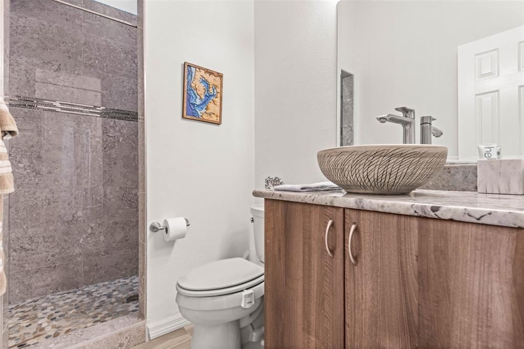 For Rent: $4,500 (3 beds, 3 baths, 2593 Square Feet)