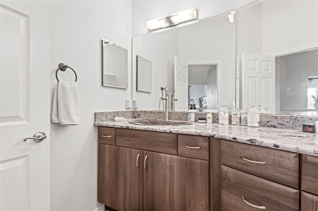 For Rent: $4,500 (3 beds, 3 baths, 2593 Square Feet)