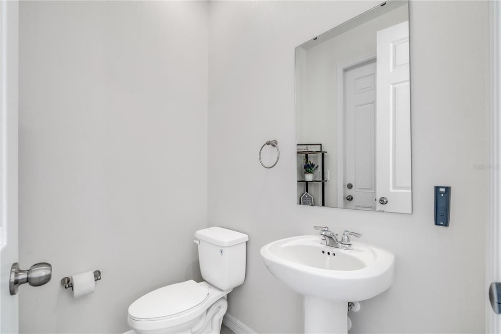 На продажу: $520,000 (6 спален, 4 ванн, 2294 Квадратных фут)