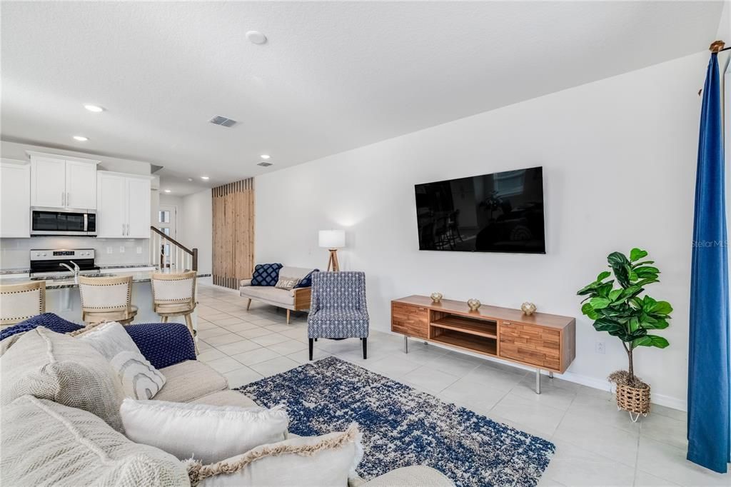 На продажу: $520,000 (6 спален, 4 ванн, 2294 Квадратных фут)