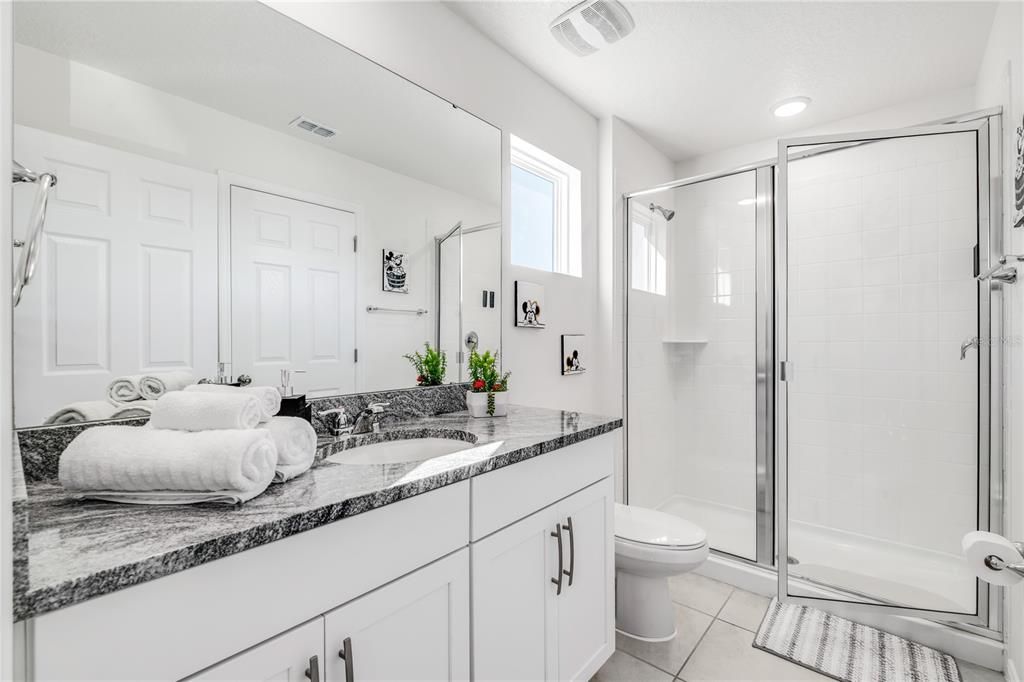 На продажу: $520,000 (6 спален, 4 ванн, 2294 Квадратных фут)