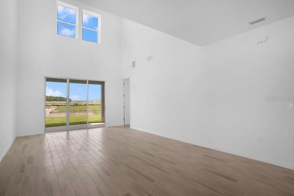 На продажу: $429,999 (3 спален, 3 ванн, 2060 Квадратных фут)