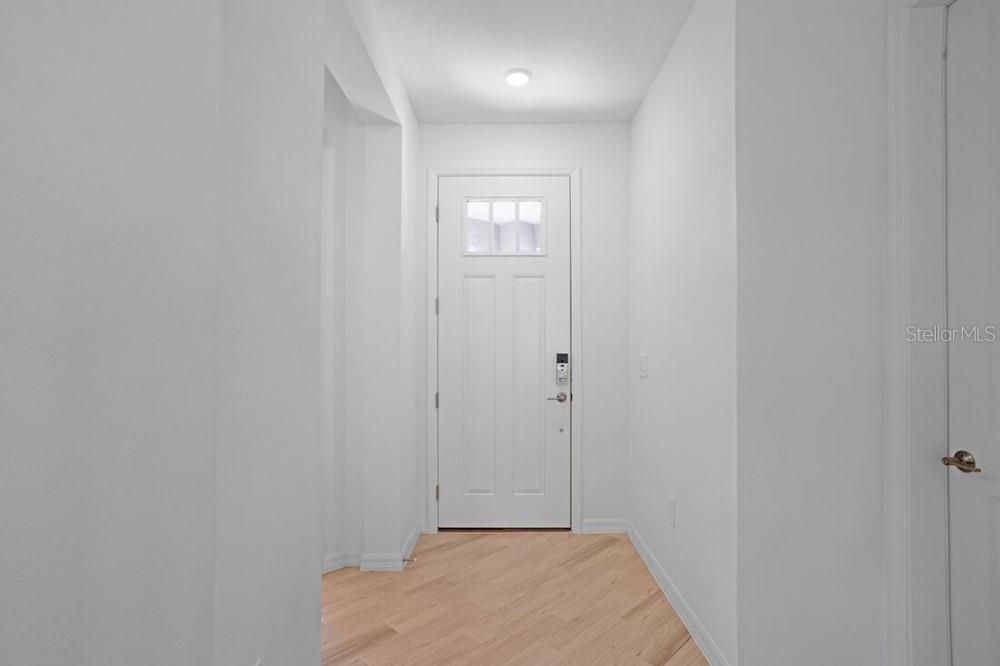 На продажу: $429,999 (3 спален, 3 ванн, 2060 Квадратных фут)