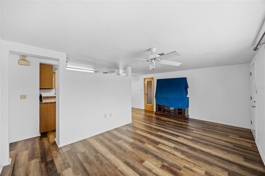 En Venta: $229,000 (2 camas, 1 baños, 1004 Pies cuadrados)