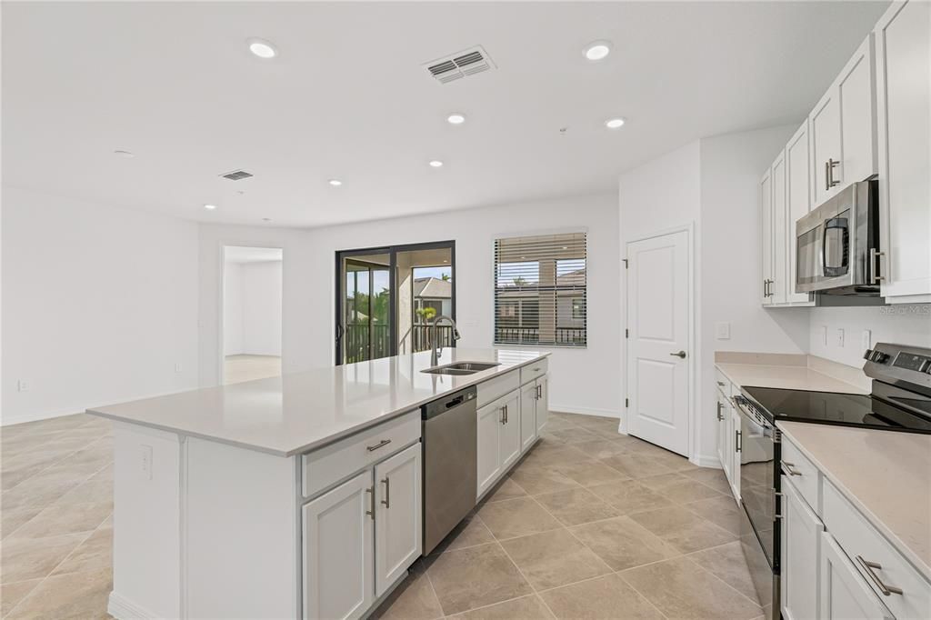 For Sale: $469,597 (3 beds, 2 baths, 2110 Square Feet)