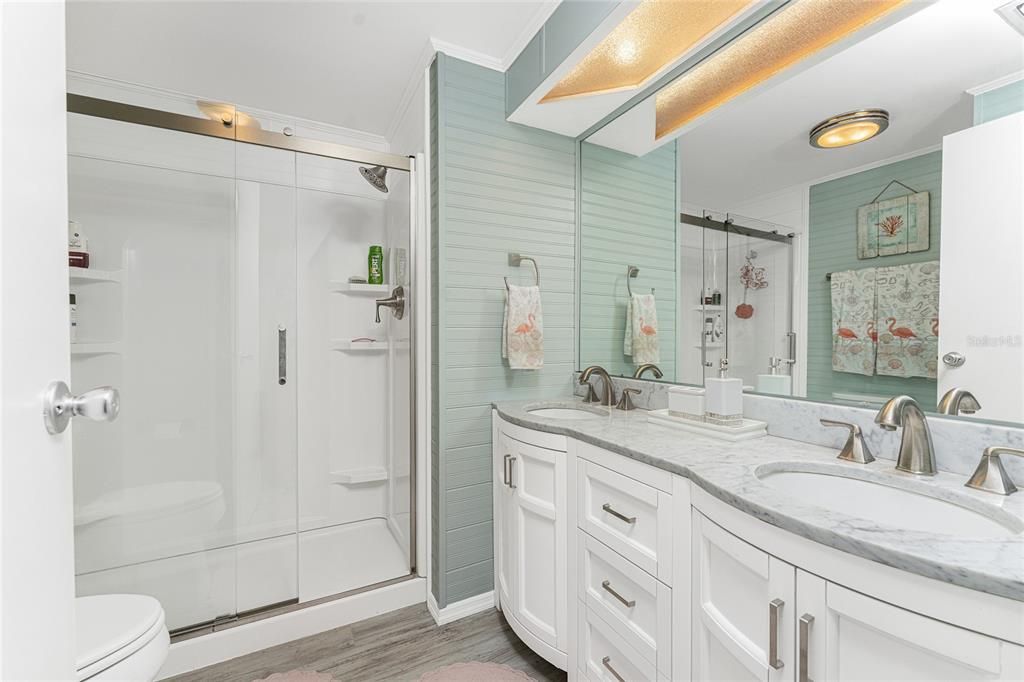 На продажу: $175,000 (2 спален, 2 ванн, 1151 Квадратных фут)