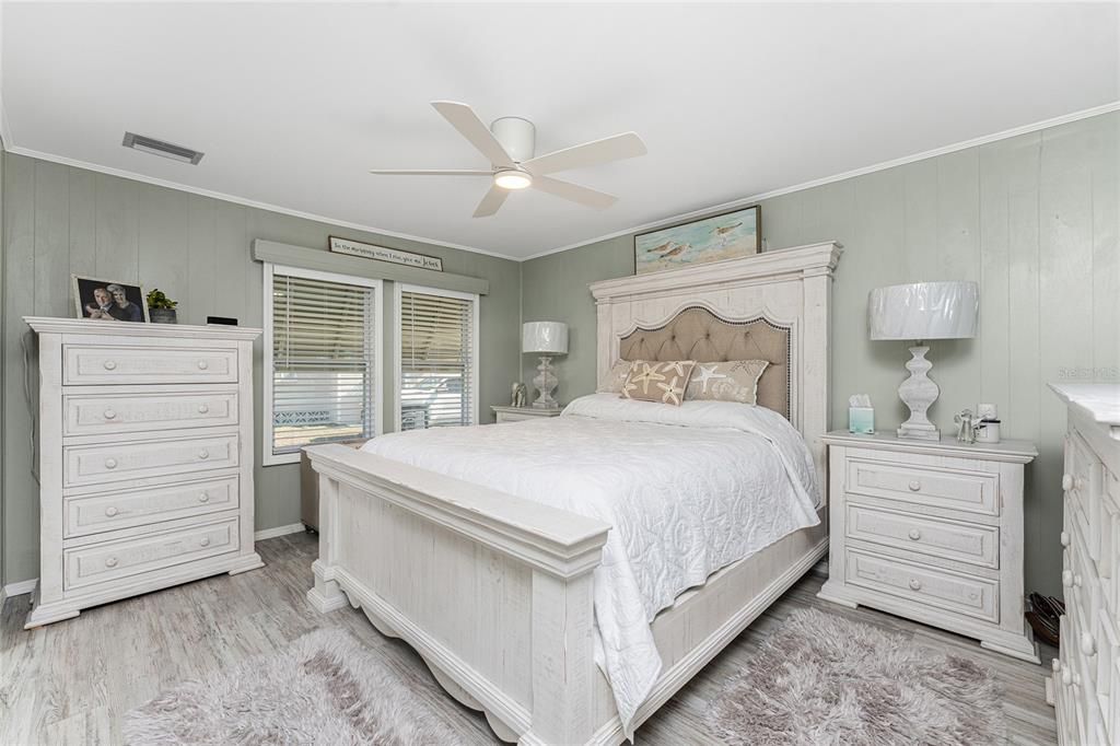 На продажу: $175,000 (2 спален, 2 ванн, 1151 Квадратных фут)