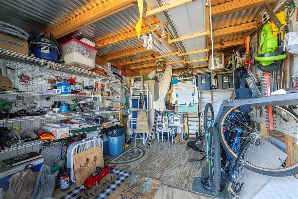 На продажу: $175,000 (2 спален, 2 ванн, 1151 Квадратных фут)