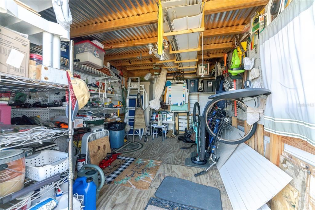 На продажу: $175,000 (2 спален, 2 ванн, 1151 Квадратных фут)