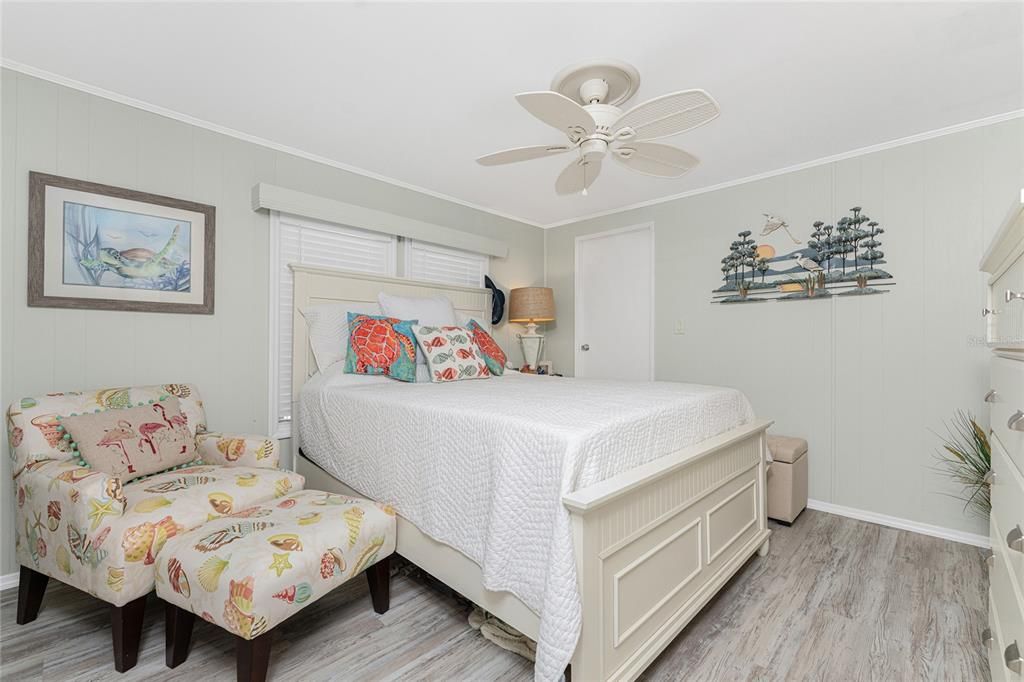 На продажу: $175,000 (2 спален, 2 ванн, 1151 Квадратных фут)