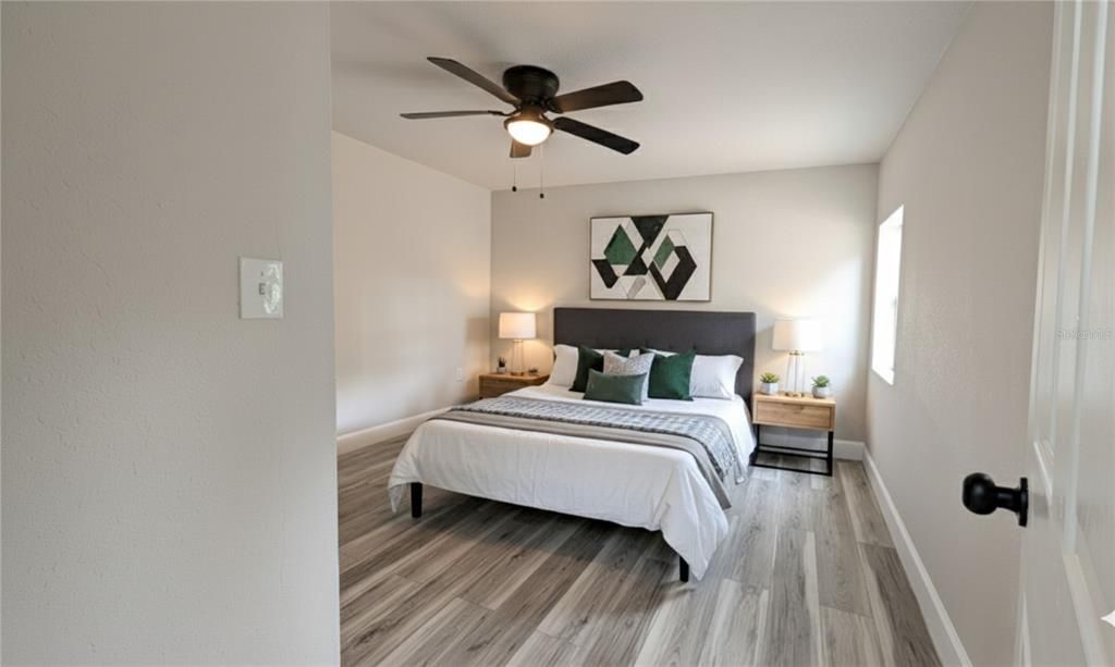 待售: $157,000 (3 贝兹, 1 浴室, 832 平方英尺)